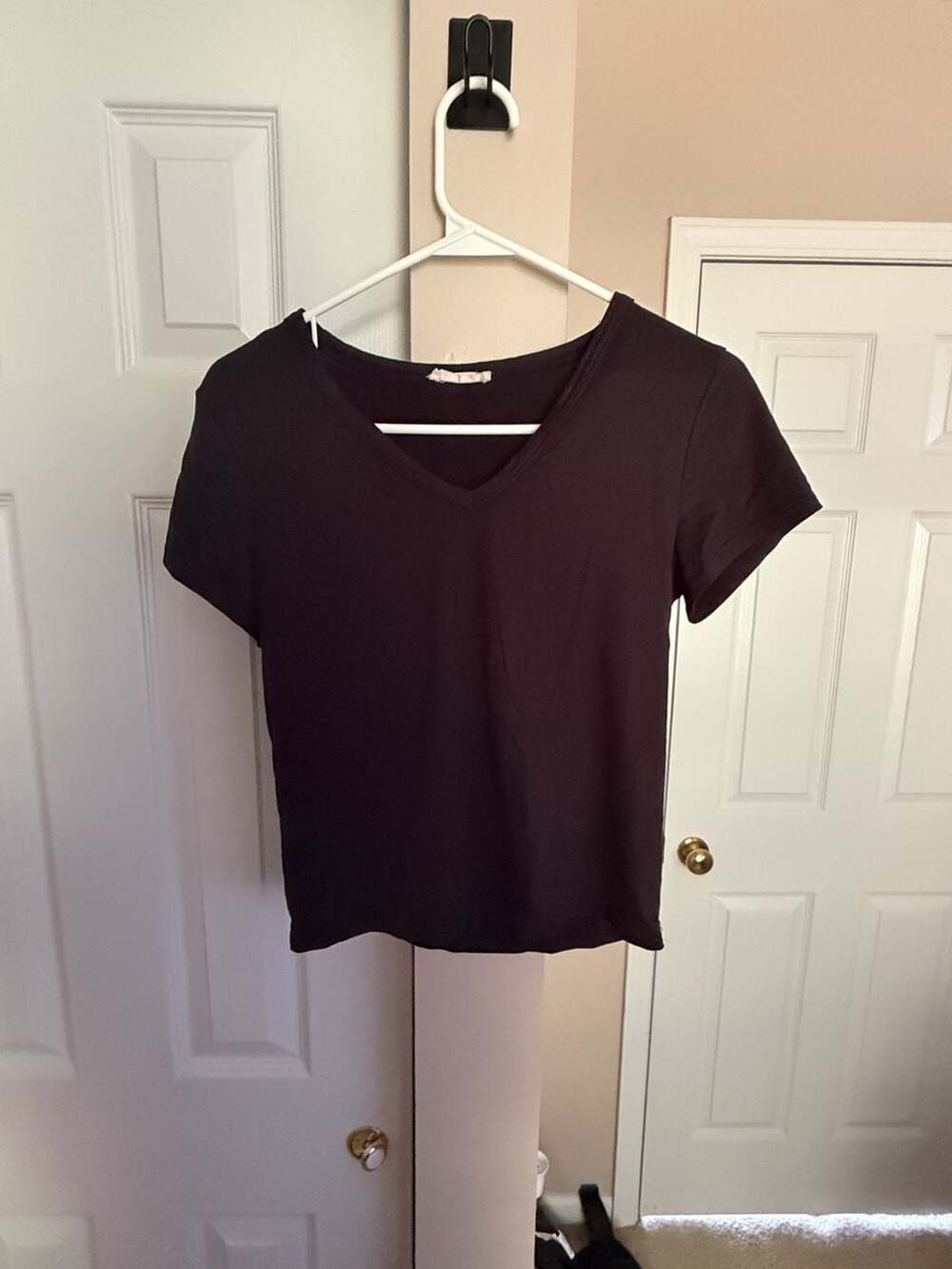 Olivia Rae V-Neck T-Shirt Size M Black Short Sleeve